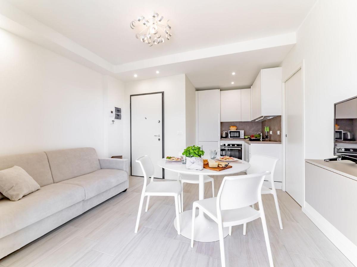 Apartamento Michelangelo With Swimming Pool And Terrace Borghetto Santo Spirito Exterior foto